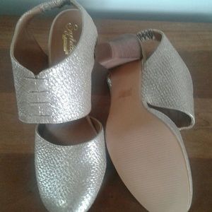 Gold Seychelles stacked heels